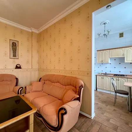 Tarasa Shevchenko Boulevard 10 Apartment Kiew